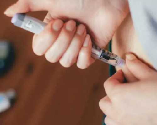 两侧卵巢多囊样改变是什么（卵巢巧克力囊肿术后）~哪做代怀好